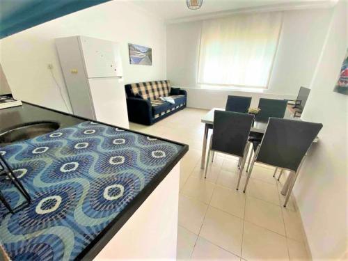 Wonderful ground floor private home in central location ticks every box