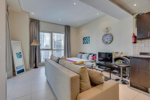 Sea View Studio 10min from beach Royal Oceanic, Dubaj (fotografie 8)
