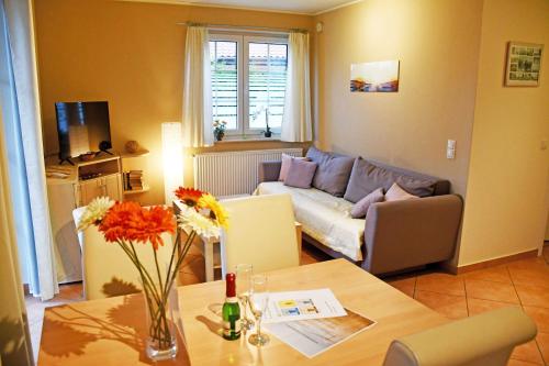 One-Bedroom Apartment image 8