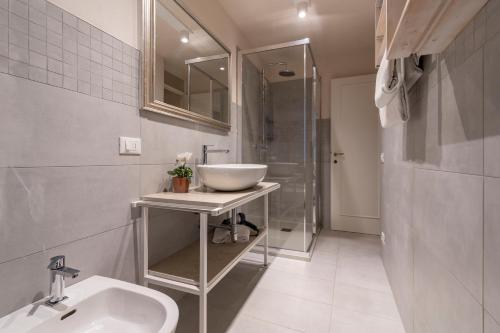 Three-Bedroom Apartment image 10