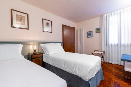 Three-Bedroom Apartment image 8
