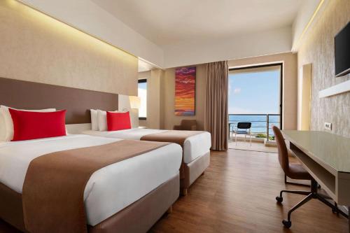 Ramada Plaza by Wyndham Thraki - main image