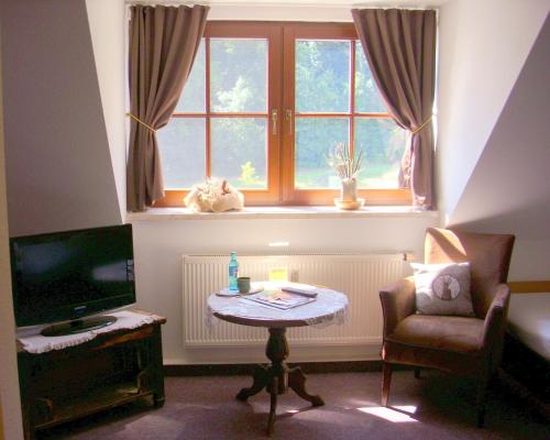 Elegant-Hotel "Zur Burg" in Posterstein, Deutschland