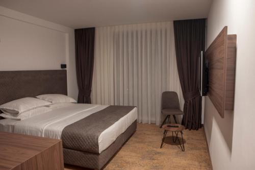 Room in Apartment - Hotel Qama - New build hotel with 5 stars