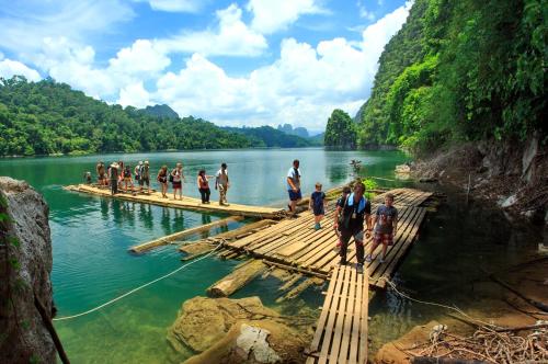 Khao Sok River Lodge Hotel