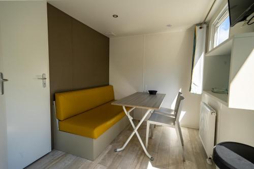 EuroParcs Het Amsterdamse Bos Room Type - Chalet met 1 Slaapkamer - Berkel 2