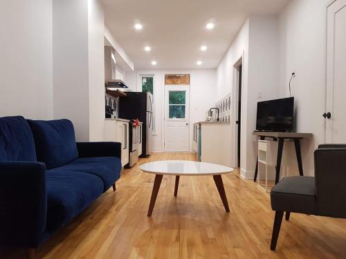 Continental Breakfast IlI Pet Friendly IlI Room A