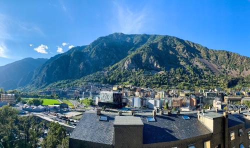 Monaco Lujo y vistas en estudio Andorra