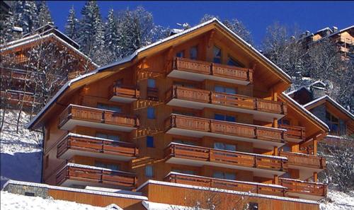 Newly renovated 7-9pers Luxury Chalet in Meribel Centre 85m2 3BR 3BA with stunning Mountain View - Location saisonnière - Les Allues