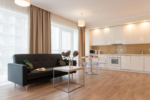 Platinum Towers Central Apartments - image 8