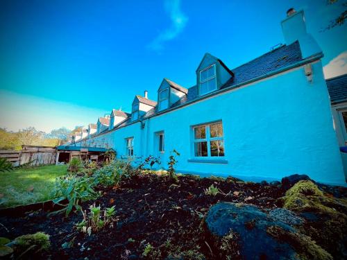 No 4 old post office row Isle of Skye - Book Now!