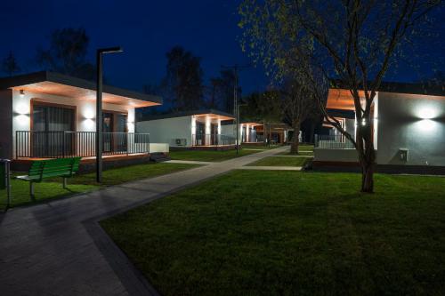 WRZOS resort & wellness **** DOMKI CAŁOROCZNE WRZOS resort & wellness **** DOMKI CAŁOROCZNE