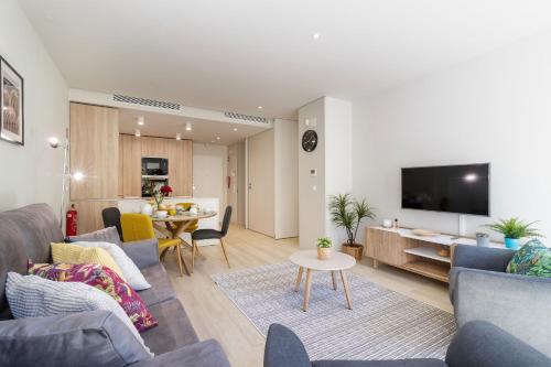 Modern & Stylish Apartment in Av. da Liberdade by LovelyStay