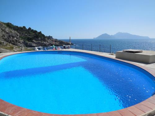 Villa with Sea View image 2