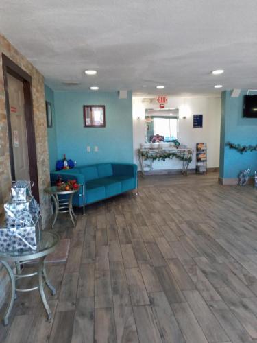 Travel Inn Winter Haven - 로비