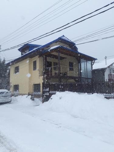 Vila Lavinia Buşteni