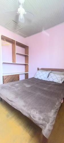 2 bedrooms, 4 beds