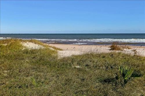 105 Coral Sands - image 6
