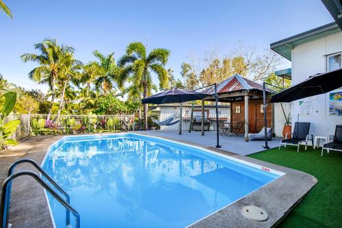 Bush Village Holiday Cabins — other in 2 St. Martins Road, Cannonvale AU, 4802