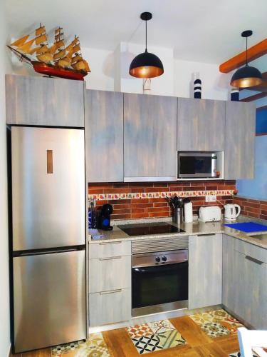 Casa ideal para familias con patio y 3 baños, Valencie (fotografie 10)