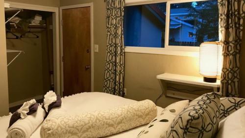 High Grade - Affordable, Near Mendenhall Glacier, Trails, and Conveniences -DISCOUNT ON TOURS! detail