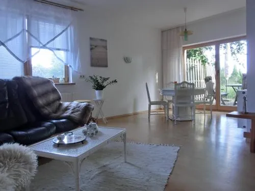 Ferienwohnung NH6 in Hirschburg, Deutschland
