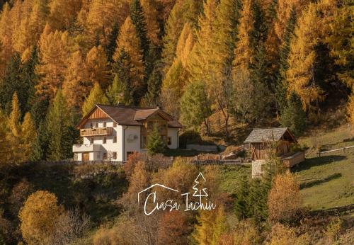Ciasa Iachin Mountain Apartment - San Martino in Badia