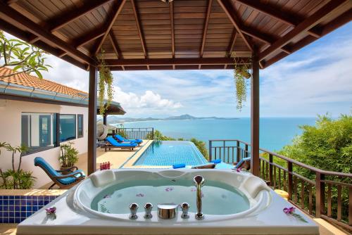 Sandalwood Luxury Villa Resort