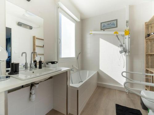 Sunny Holiday Home in Les Vans with Terrace