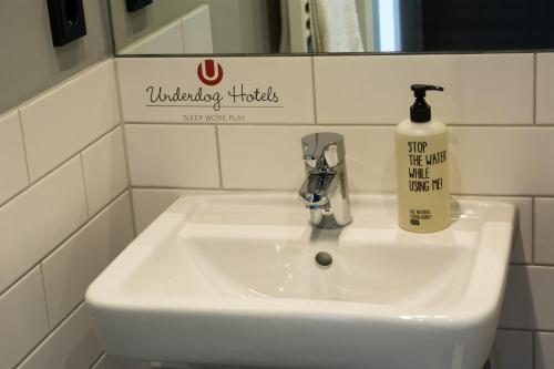 Underdog Hotel, Hamburk (fotografie 9)