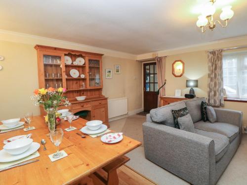 Eastry Cottage - image 11