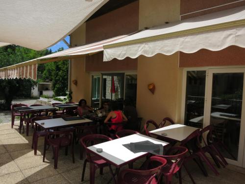 Le Pidanoux Hotel de charme Lioux