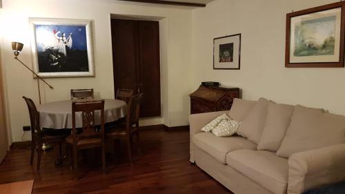 Home Sweet Rome Coronari, Rome (photo 8)