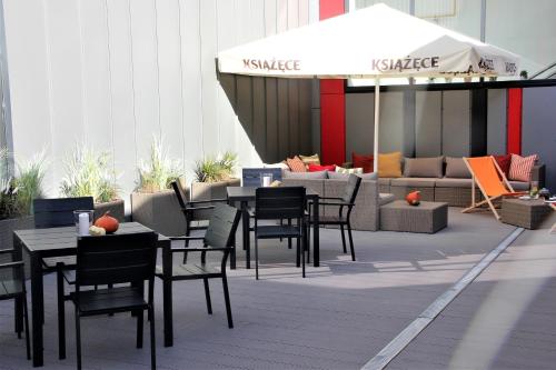 Active Hotel - image 3