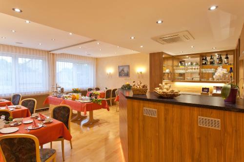 餐廳, Engelhard Das Landhotel Garni in 里斯基希海姆