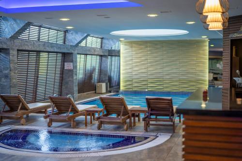 Grand Cettia Hotel - image 8