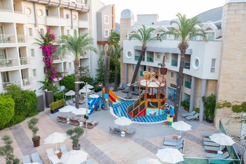 Grand Cettia Hotel - image 7