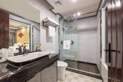 Floral Hotel Silicon Homestay Villa Shanghai International Wildlife Park