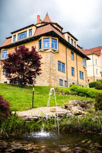 . Luxury Spa & Wellness Vila Valaška