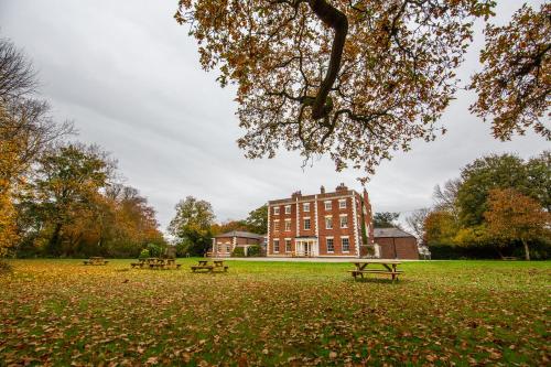 YHA Chester Trafford Hall