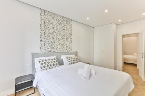 126 - Urban Amazing 3BR Montorgueil - image 2