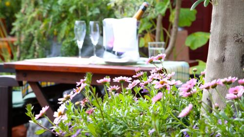 Atlantic Hotel Garni - image 5