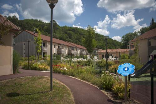 Vacancéole - Résidence Le Clos du Rocher - image 5