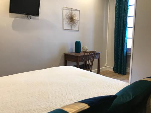 Logis Le Cheval Blanc in Sancergues