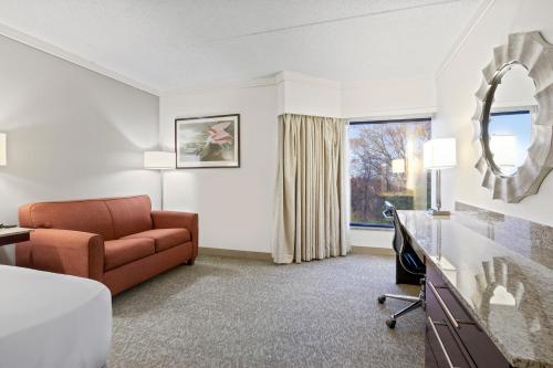 Woodcliff Hotel and Spa - image 44
