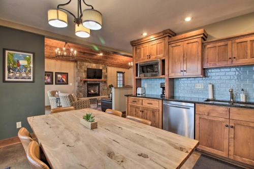 Pelican Lake Retreat w/ Fire Pit, Dock & Grill! in Breezy Point (MN)