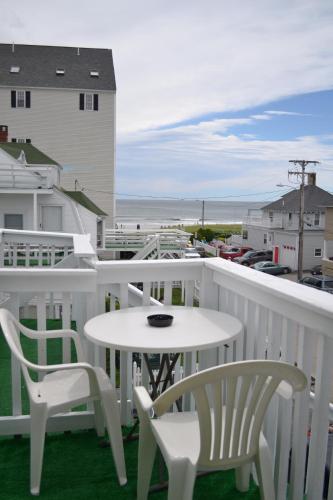 ระเบียง/ชานเรือน, The New Oceanic Inn in โอลด์ออร์ชาร์ดบีช (เมน)