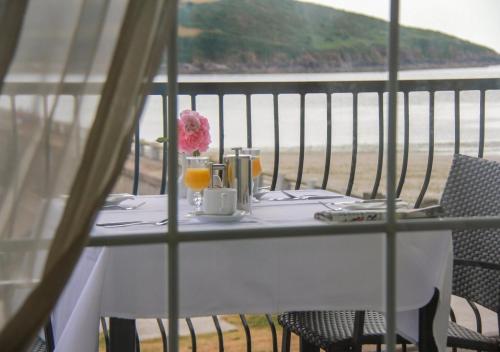 ระเบียง/ชานเรือน, Walter Raleigh Hotel in ยอล