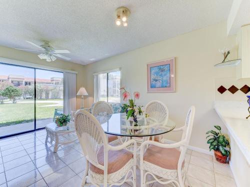 Ocean Village Club C12 1 Bedroom Ground Floor Sleeps 4 Pet Friendly - image 10