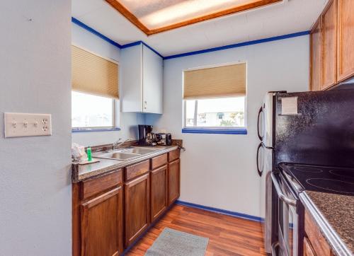 Snowbird Landing Sleeps 2 1 Bedroom Pet Friendly - image 9